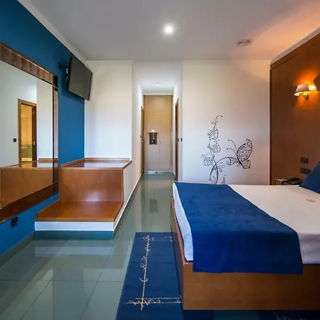 モーテル Bracancun Aveleira